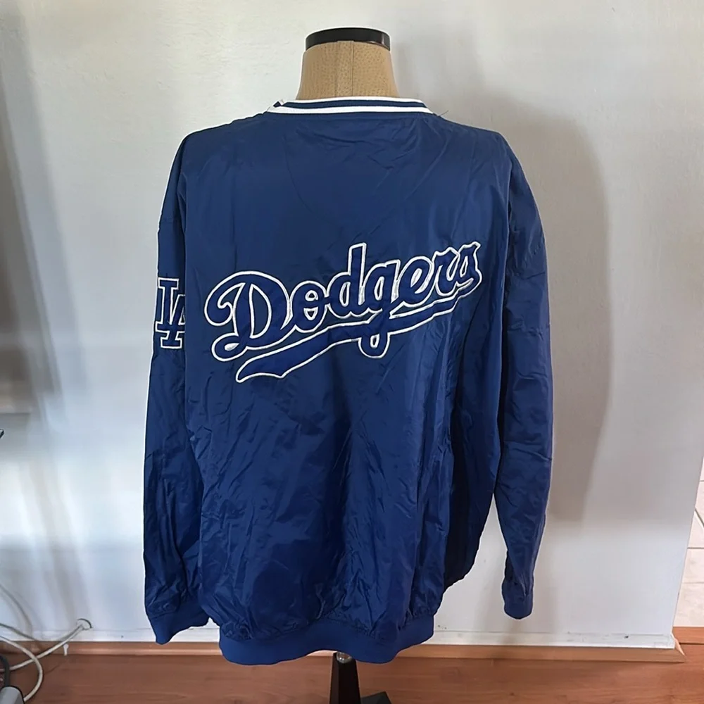 Los Angeles Dodgers V-neck Windbreak - Picture 3 of 5
